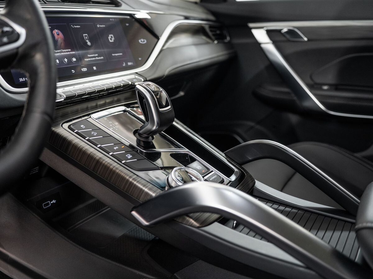 Geely Atlas Pro 2022 - фото автомобиля