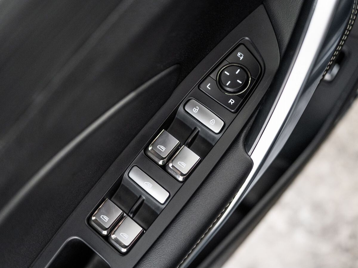 Geely Atlas Pro 2022 - фото автомобиля