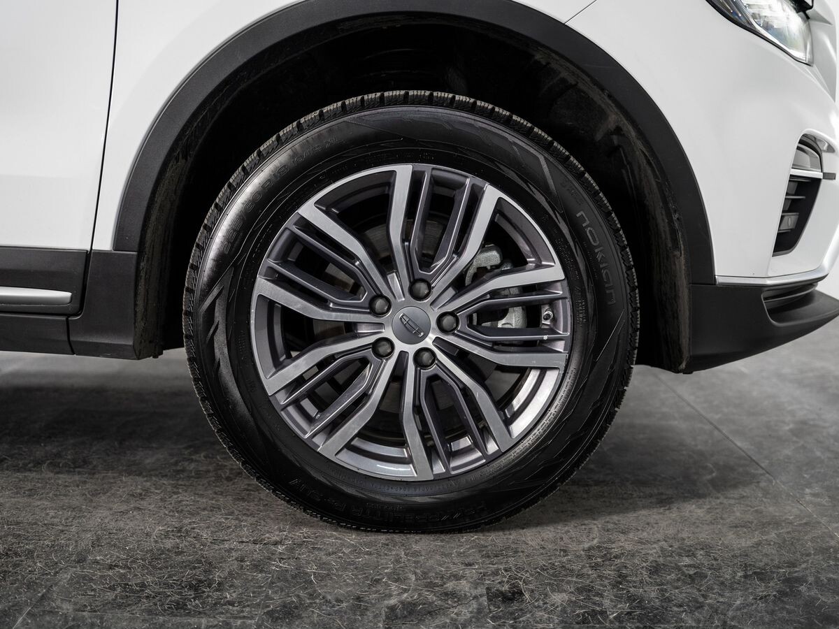 Geely Atlas Pro 2022 - фото автомобиля