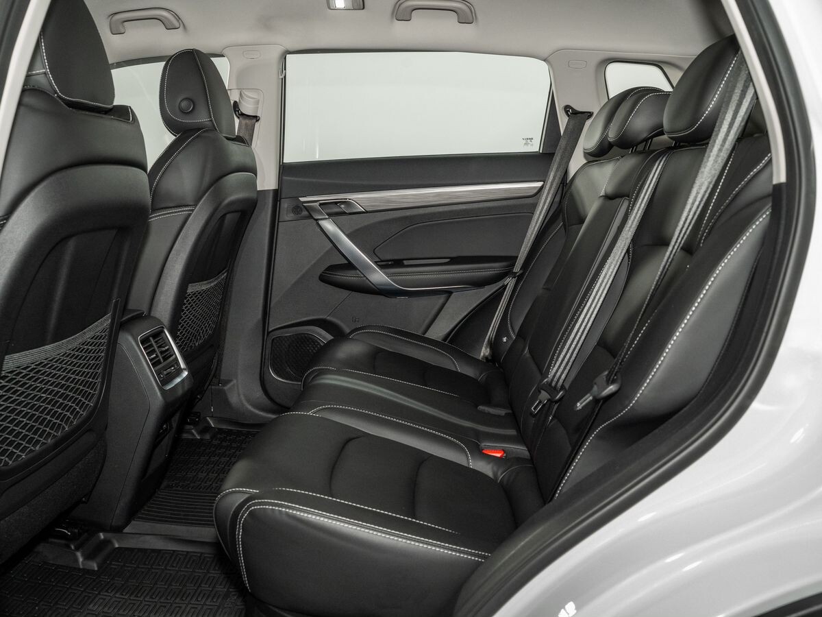 Geely Atlas Pro 2022 - фото автомобиля