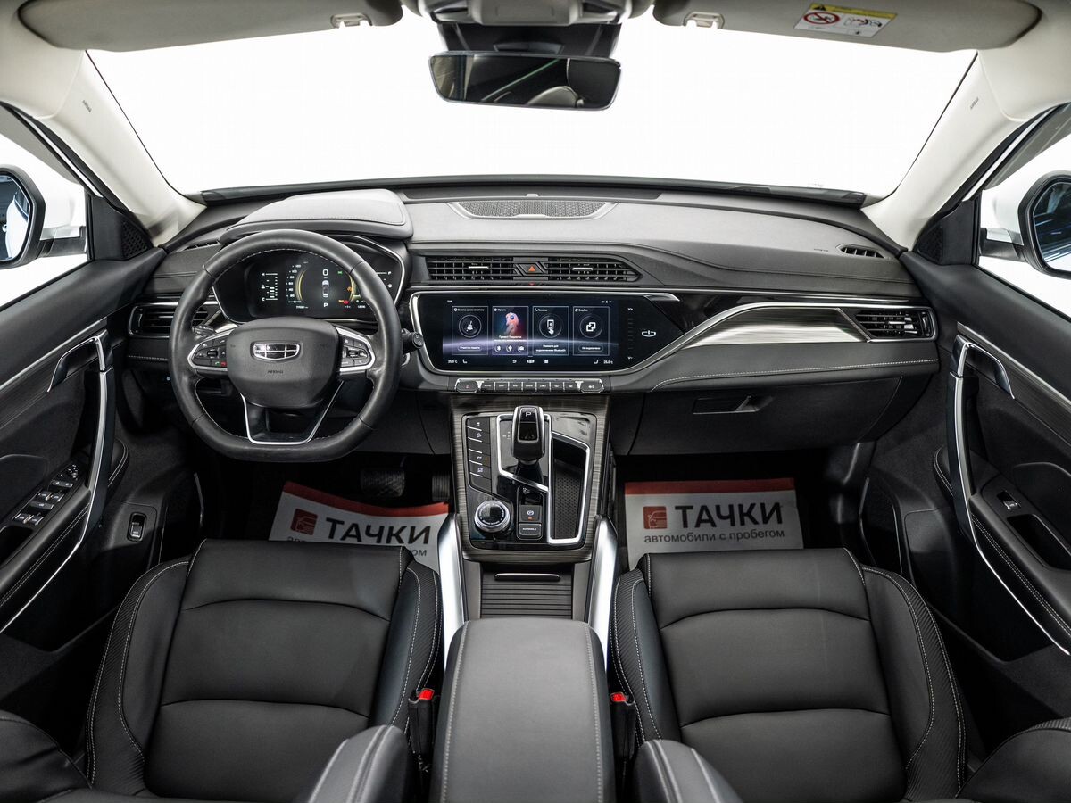 Geely Atlas Pro 2022 - фото автомобиля