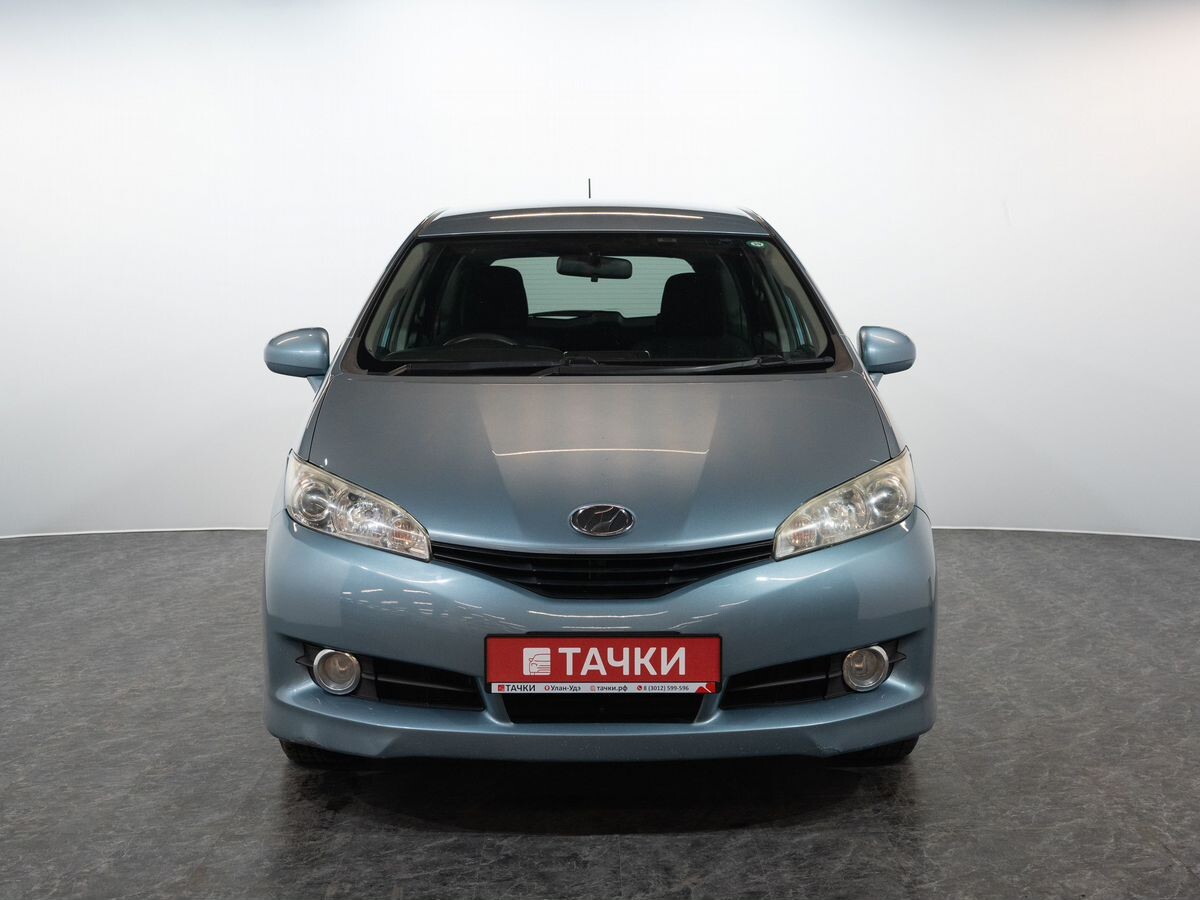 Toyota Wish 2011 - фото автомобиля