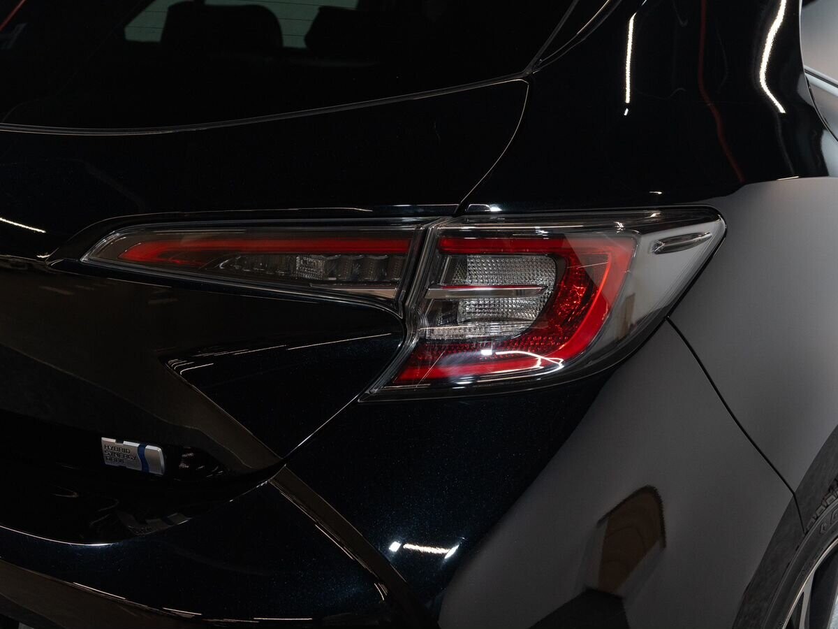 Toyota Corolla 2018 - фото автомобиля