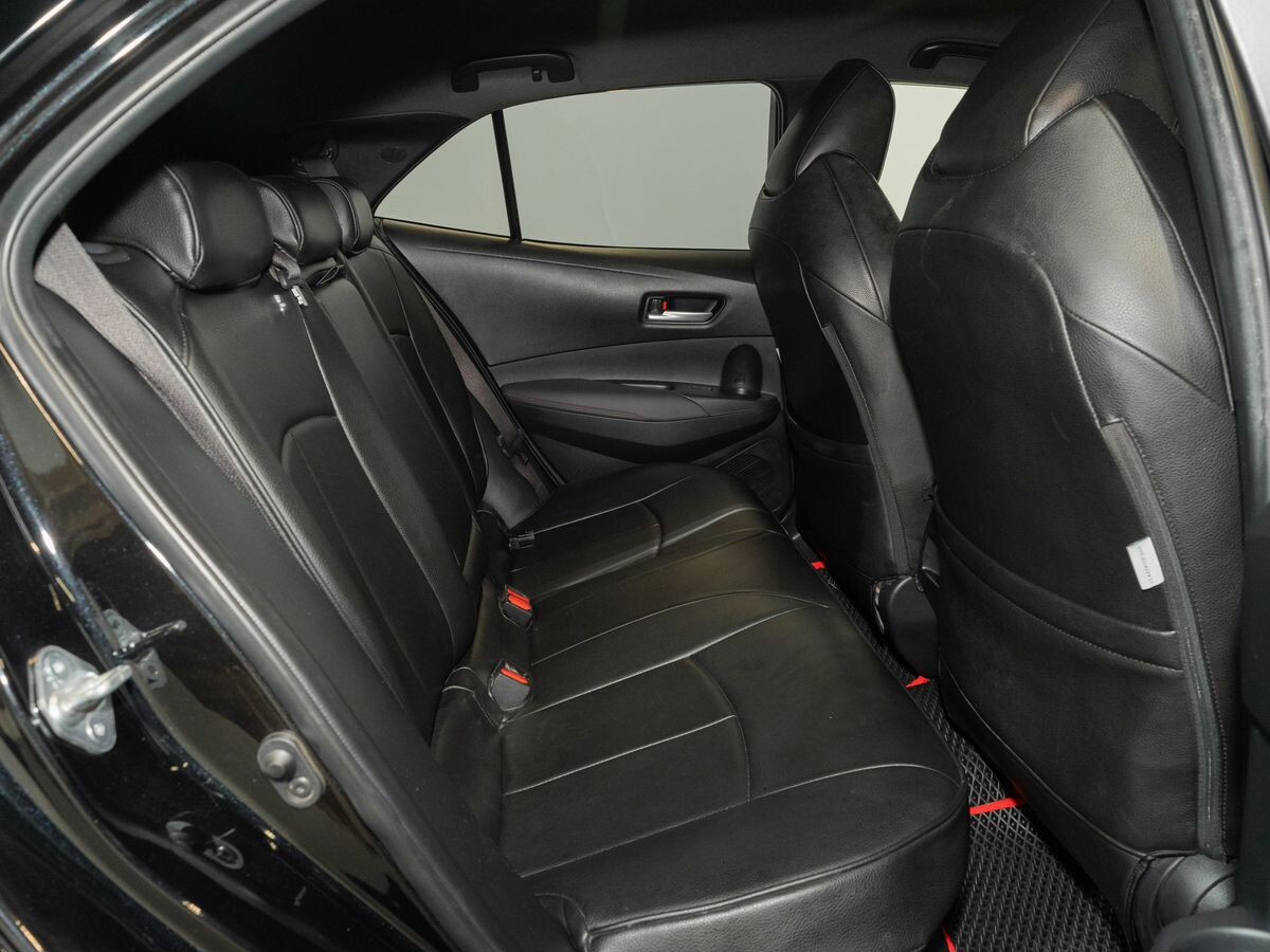 Toyota Corolla 2018 - фото автомобиля