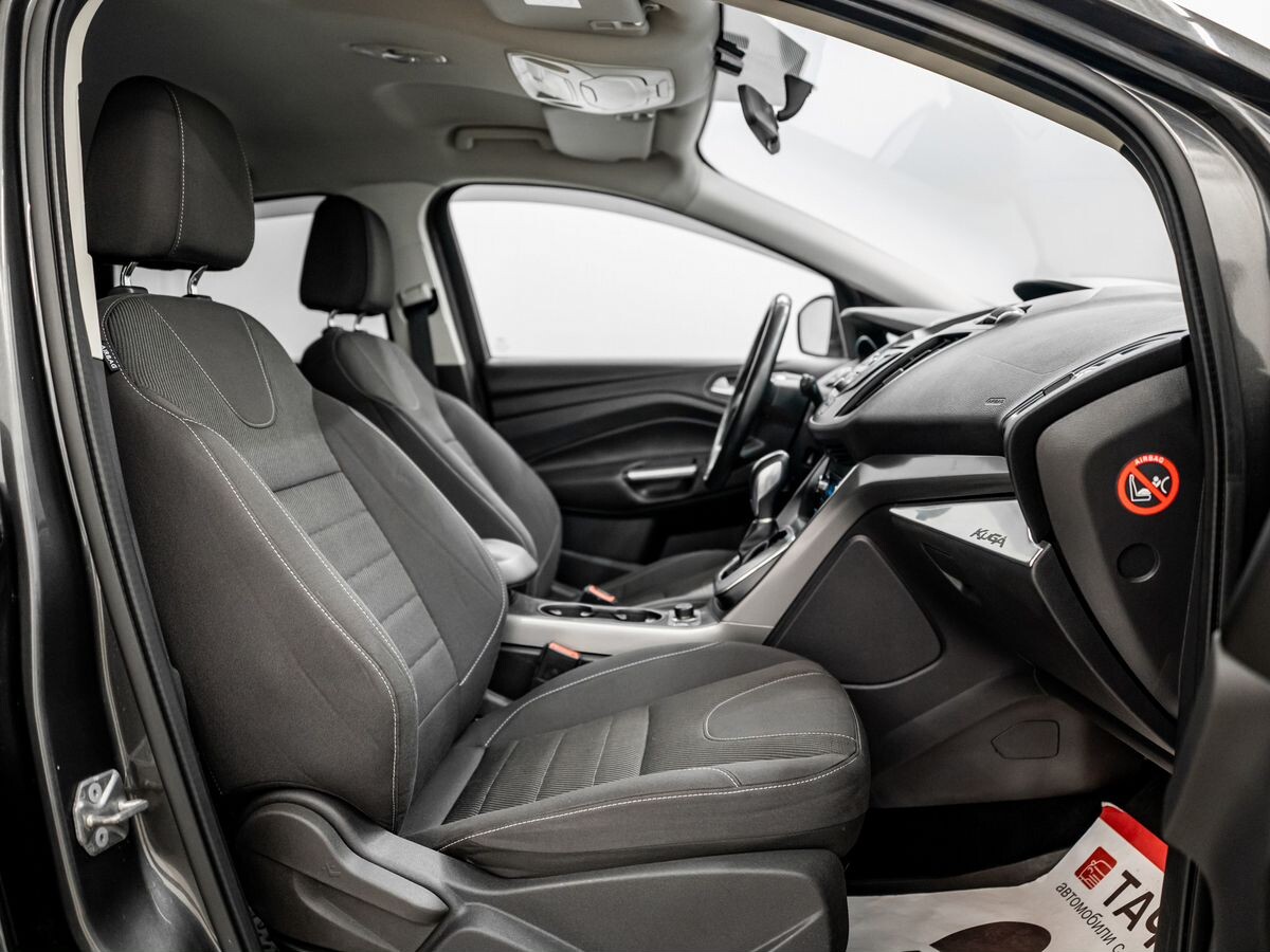 Ford Kuga 2015 - фото автомобиля