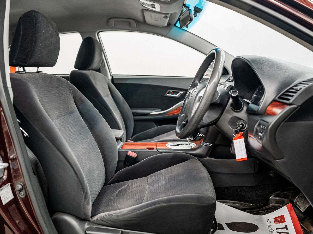 Toyota Allion 2010 - фото автомобиля