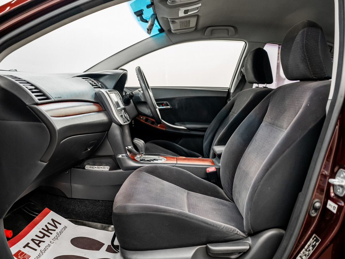 Toyota Allion 2010 - фото автомобиля