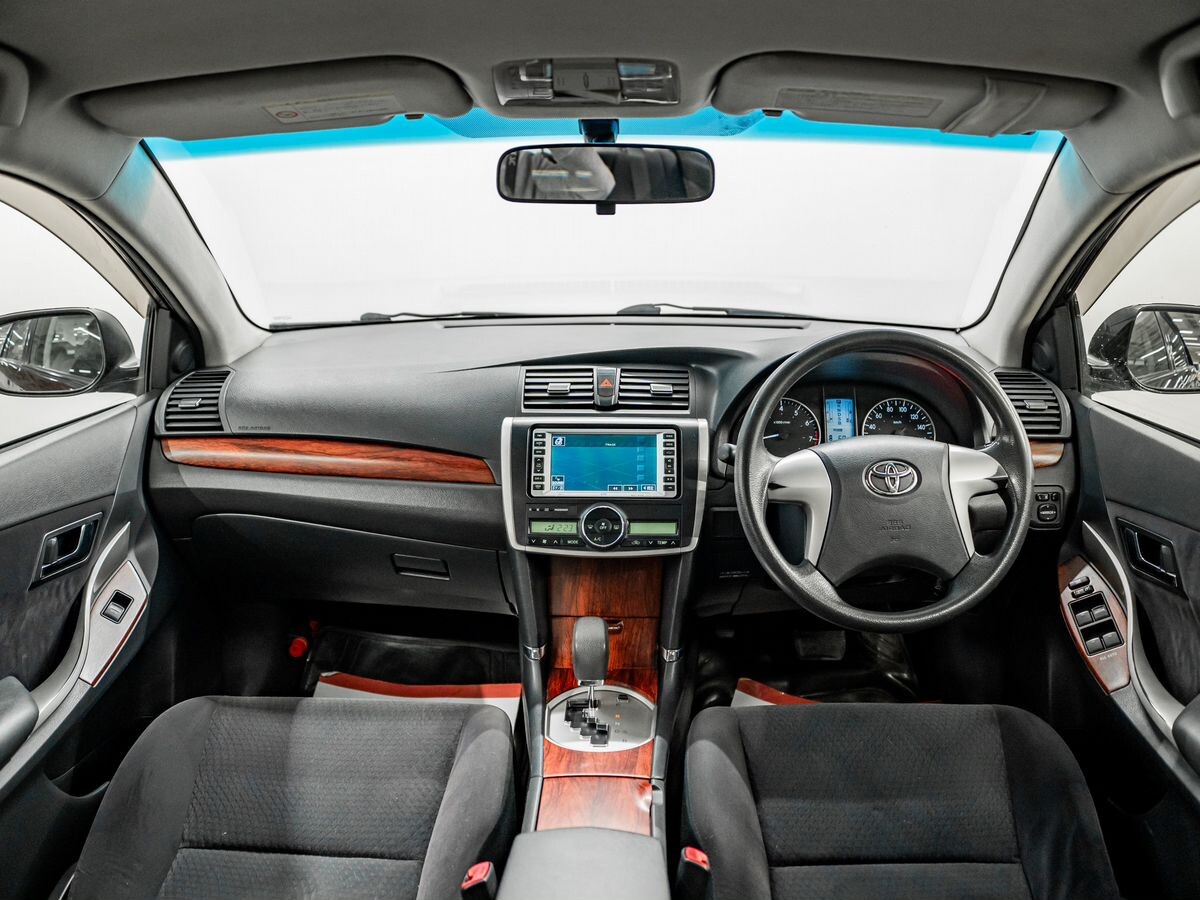 Toyota Allion 2010 - фото автомобиля