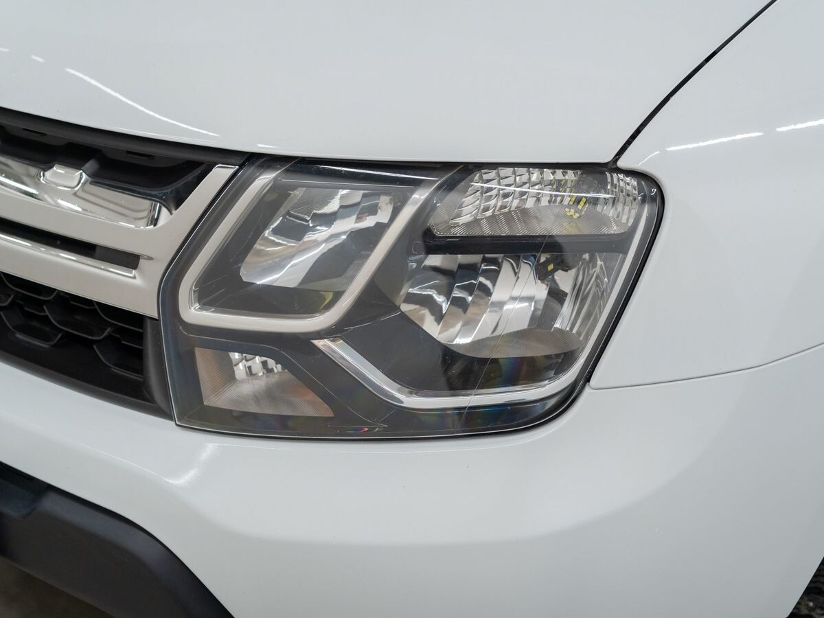 Renault Duster 2020 - фото автомобиля