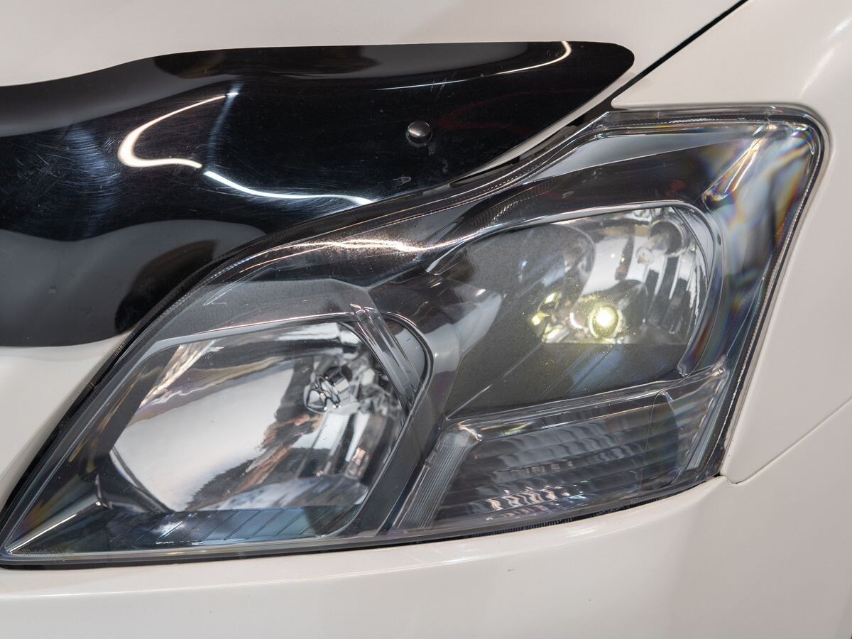 Toyota Premio 2010 - фото автомобиля