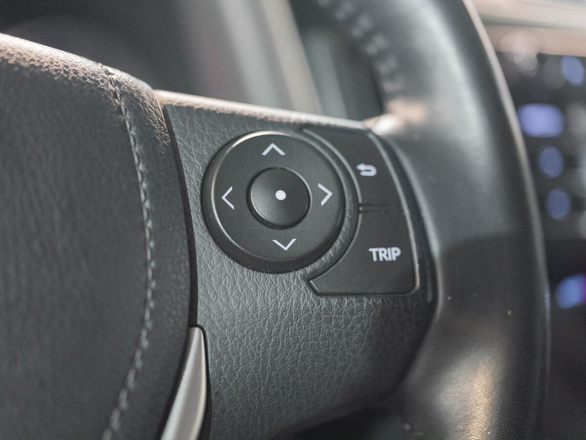 Toyota RAV4 2016 - фото автомобиля