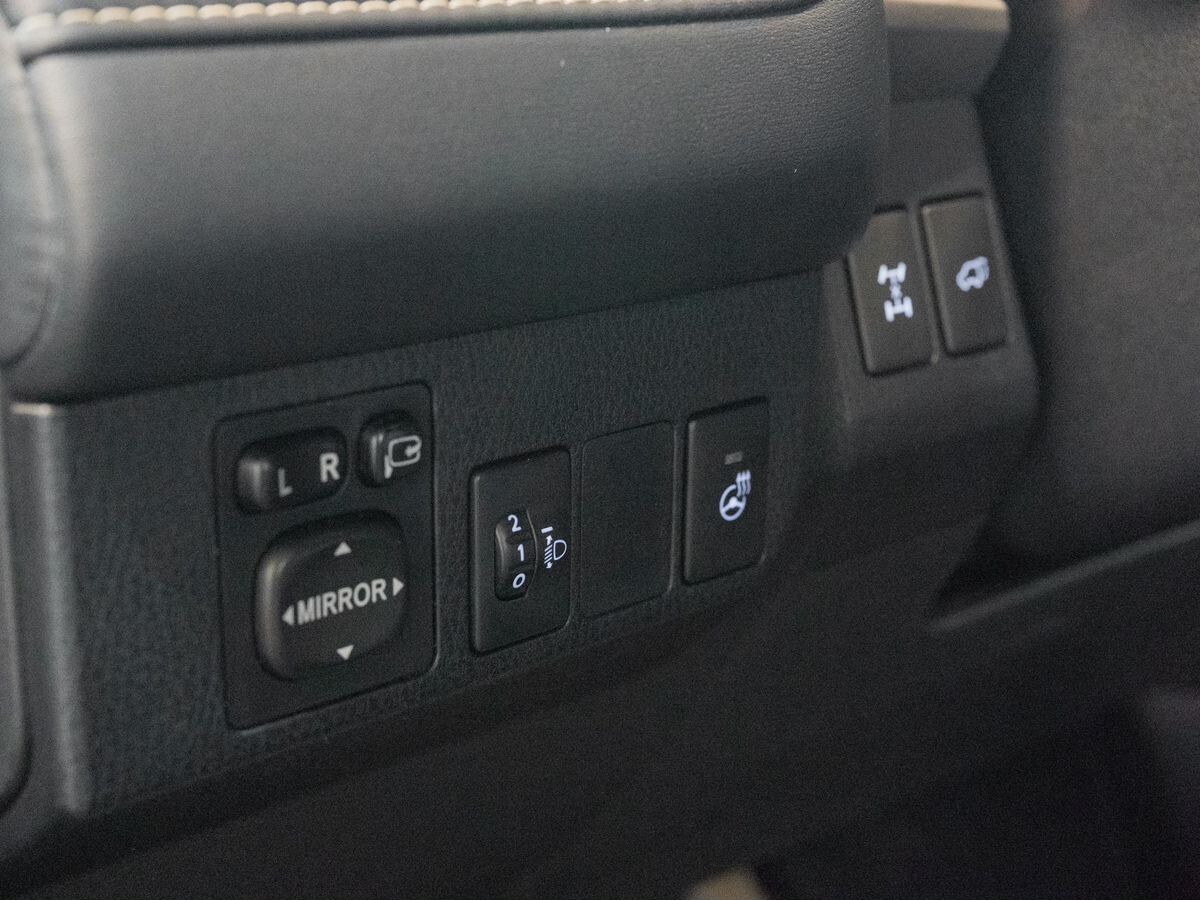 Toyota RAV4 2016 - фото автомобиля