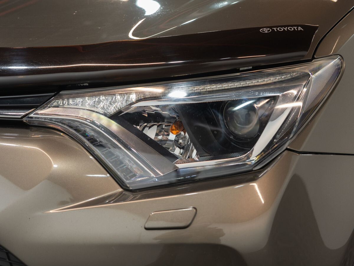 Toyota RAV4 2016 - фото автомобиля