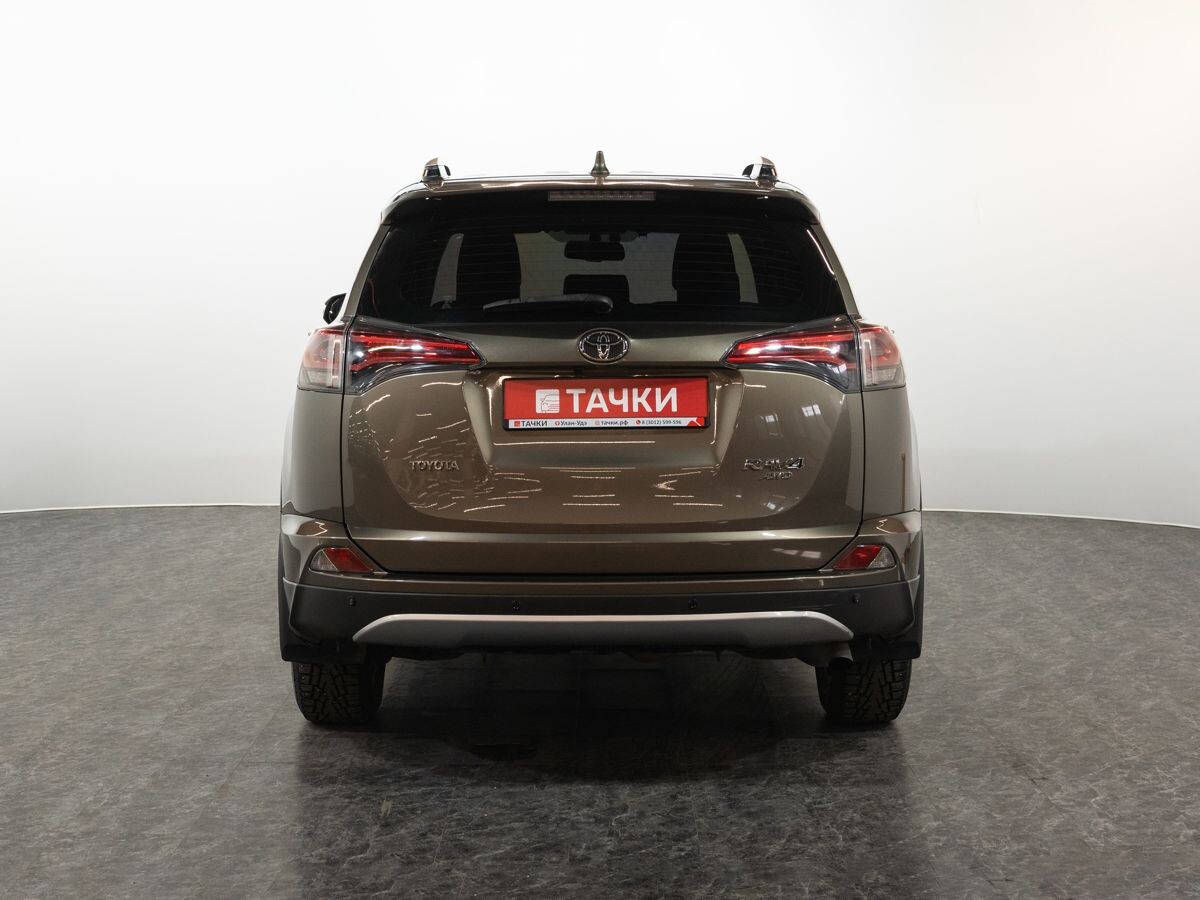 Toyota RAV4 2016 - фото автомобиля