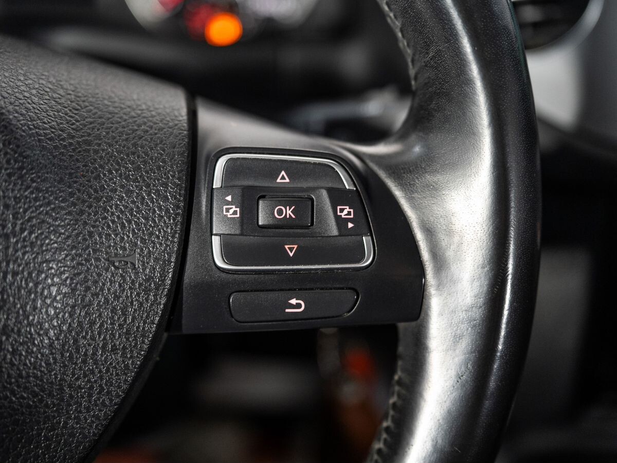 Volkswagen Tiguan 2014 - фото автомобиля