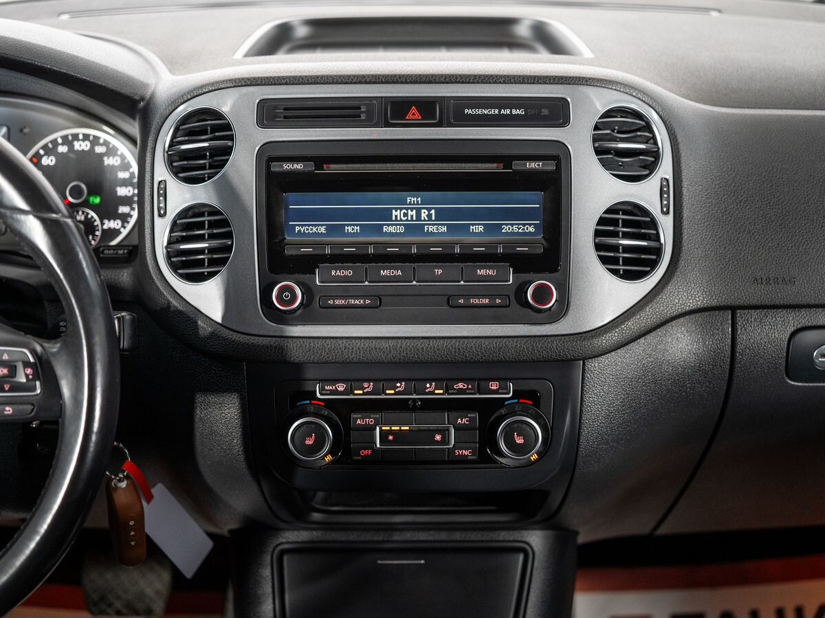 Volkswagen Tiguan 2014 - фото автомобиля