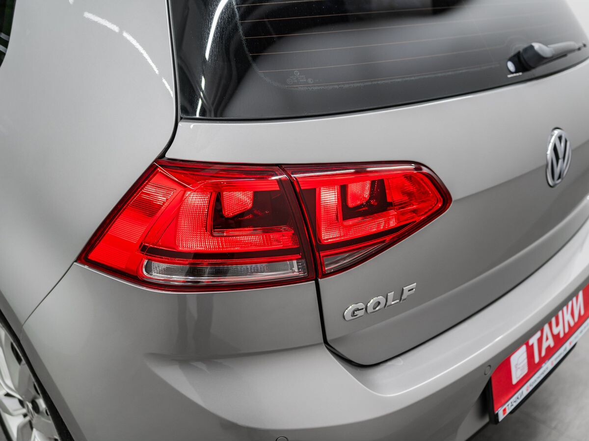 Volkswagen Golf 2013 - фото автомобиля