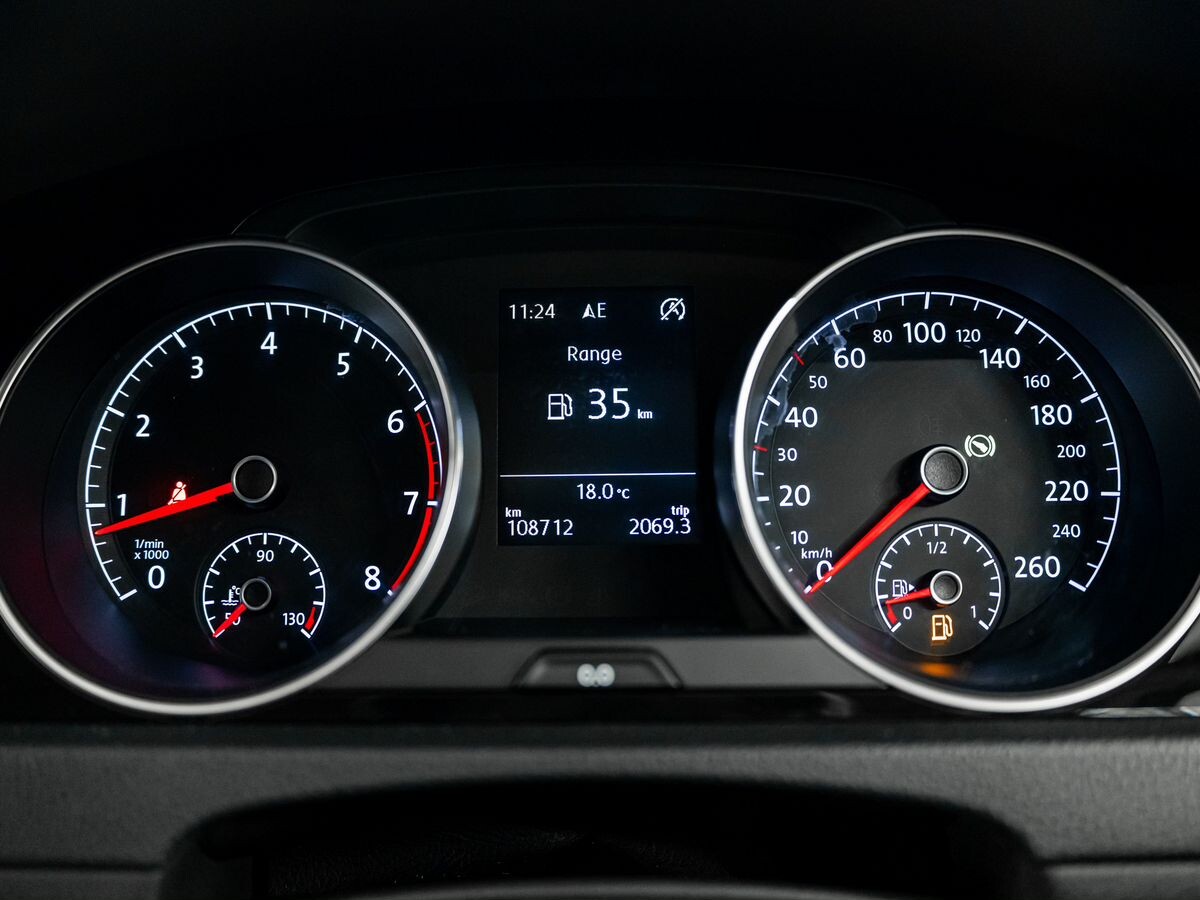 Volkswagen Golf 2013 - фото автомобиля