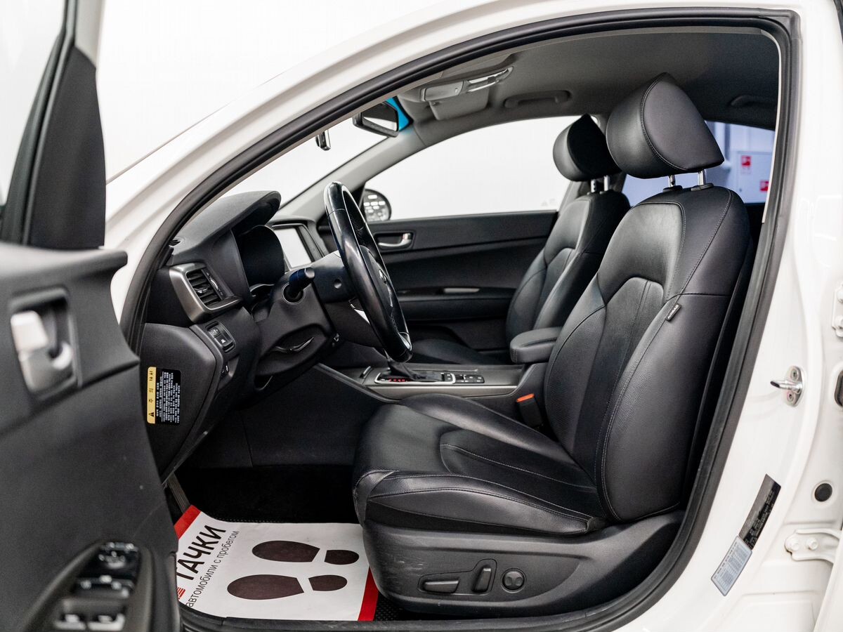 Kia K5 2019 - фото автомобиля