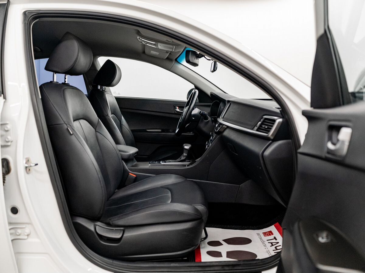 Kia K5 2019 - фото автомобиля