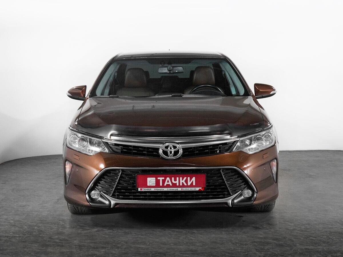 Toyota Camry 2018 - фото автомобиля