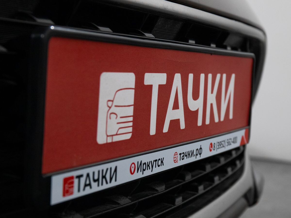 Toyota Camry 2018 - фото автомобиля