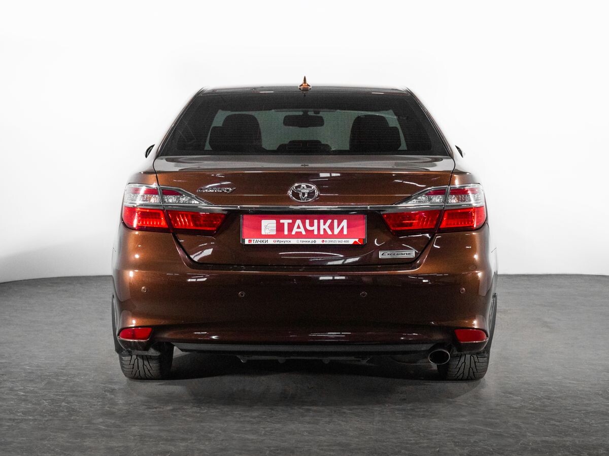 Toyota Camry 2018 - фото автомобиля