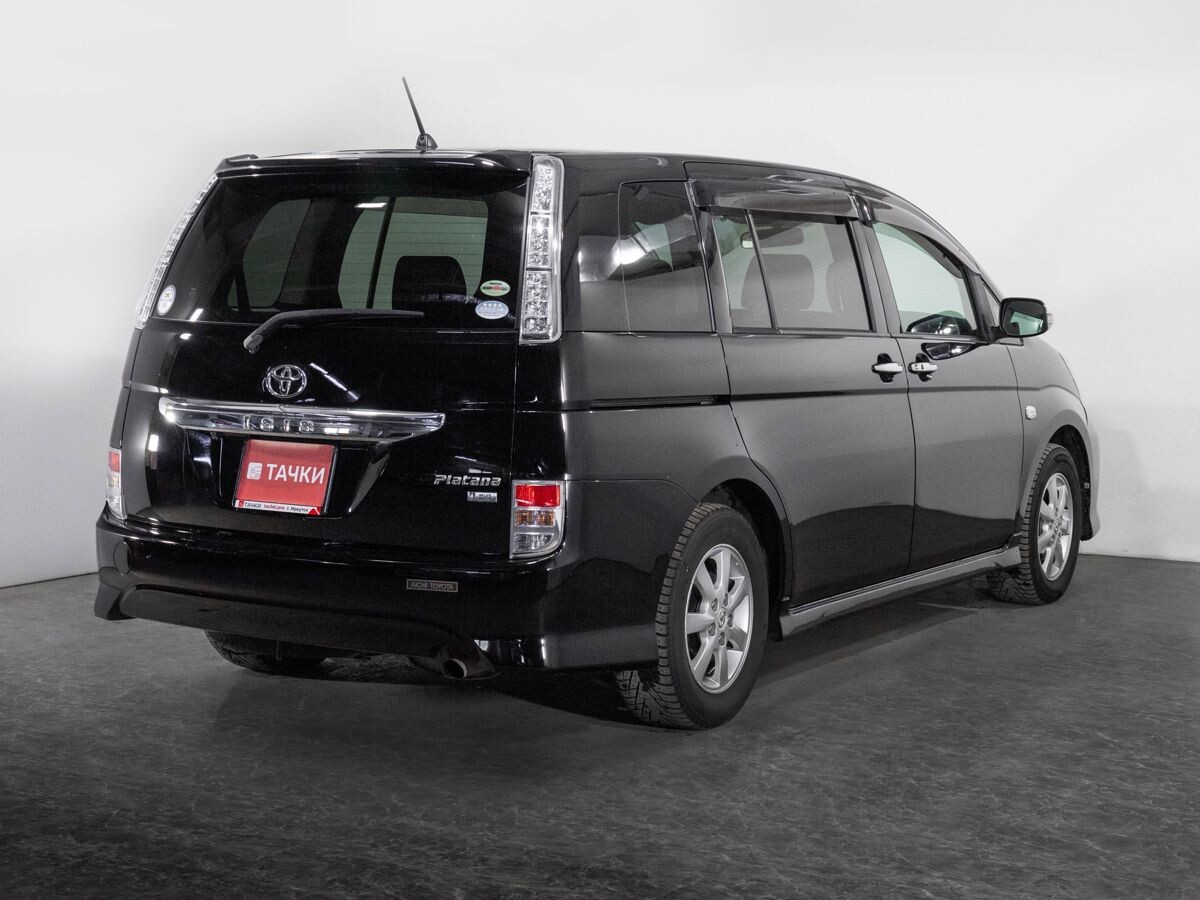 Toyota Isis 2011 - фото автомобиля