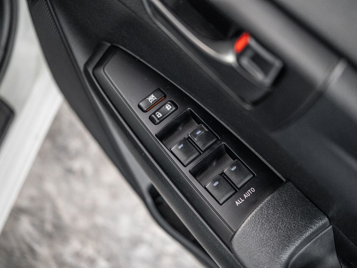 Toyota Corolla Axio 2018 - фото автомобиля