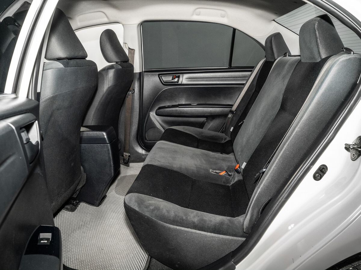 Toyota Corolla Axio 2018 - фото автомобиля