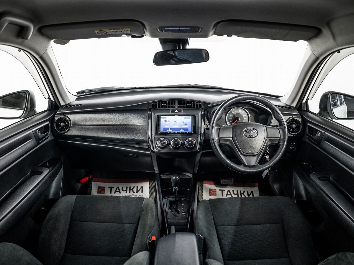 Toyota Corolla Axio 2018 - фото автомобиля