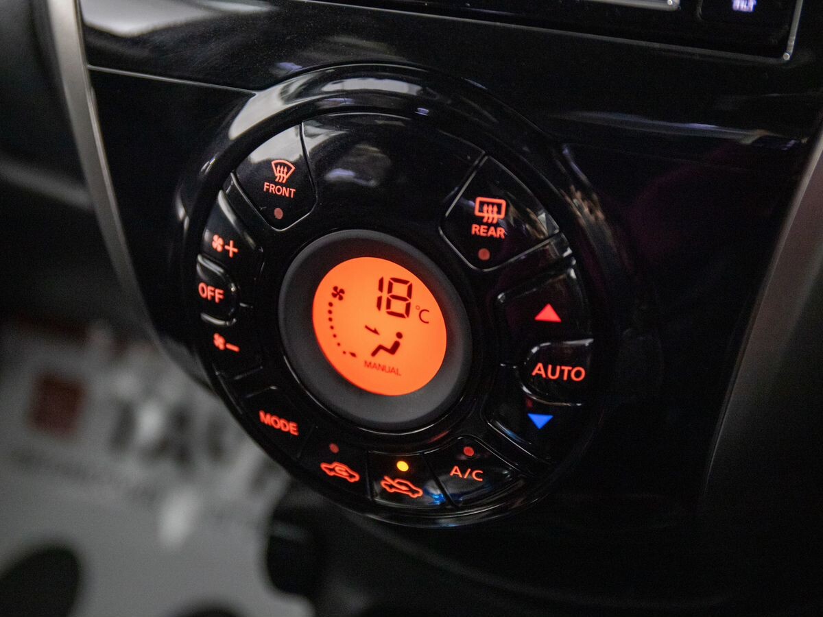 Nissan Note 2019 - фото автомобиля