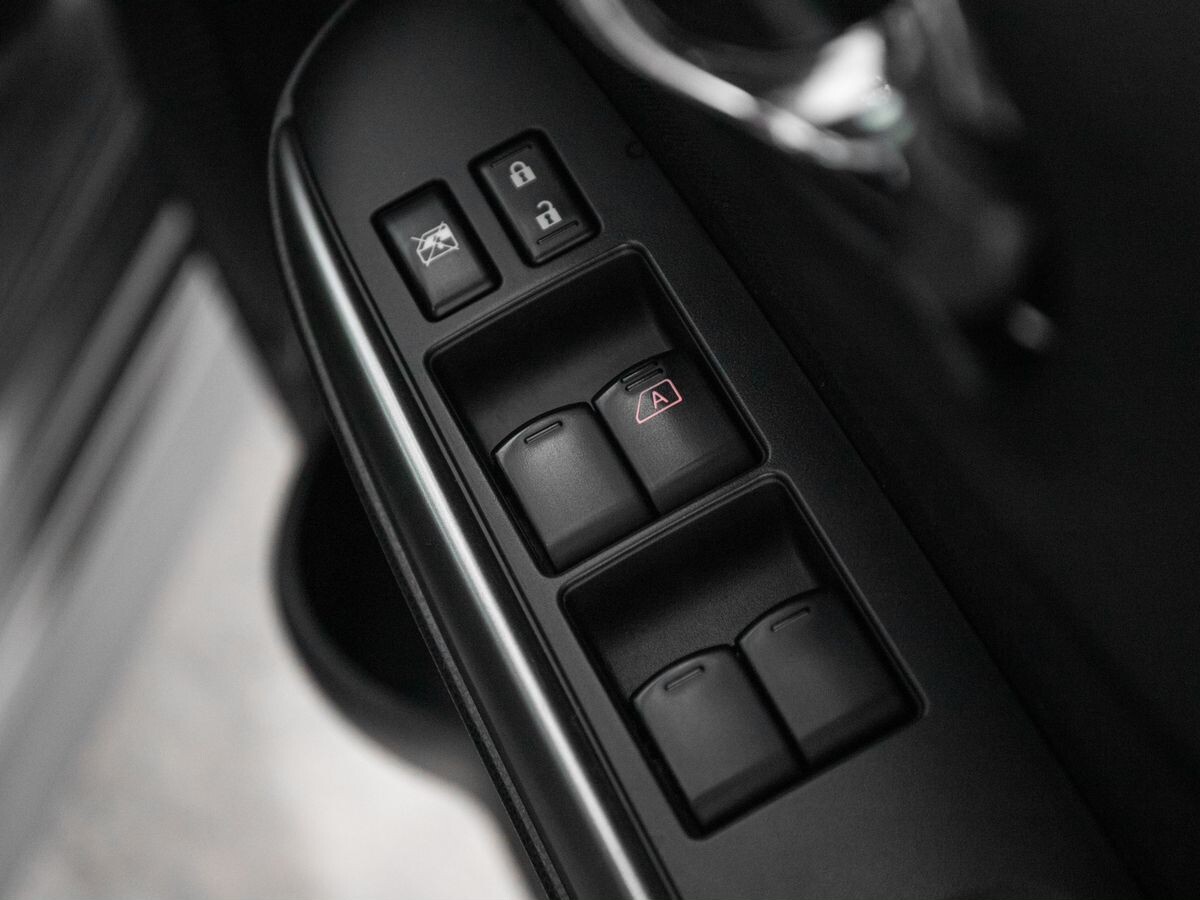 Nissan Note 2019 - фото автомобиля