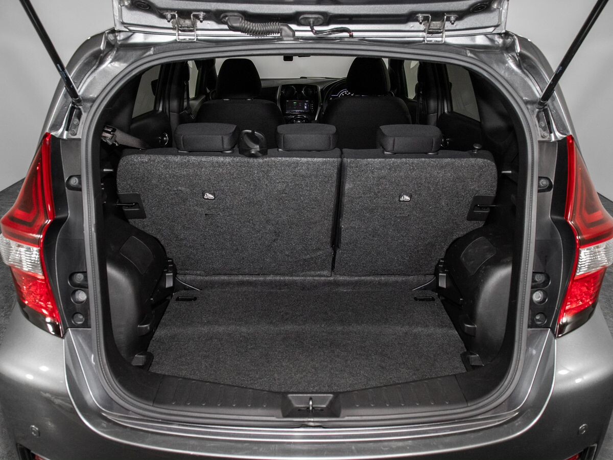 Nissan Note 2019 - фото автомобиля