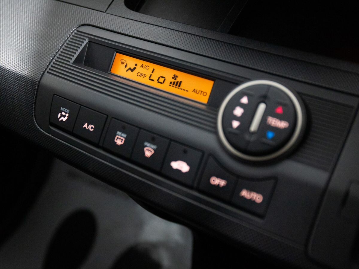 Honda Freed 2010 - фото автомобиля