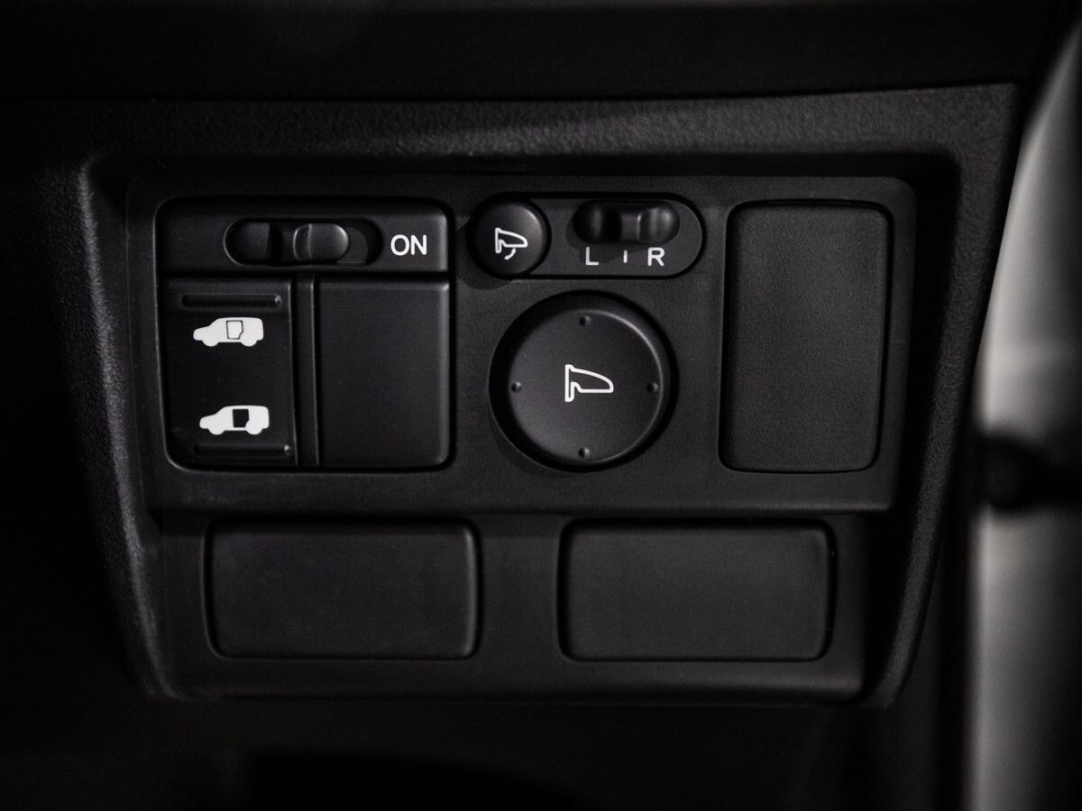 Honda Freed 2010 - фото автомобиля