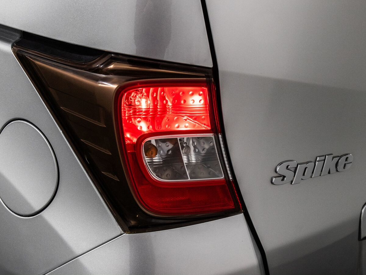 Honda Freed 2010 - фото автомобиля