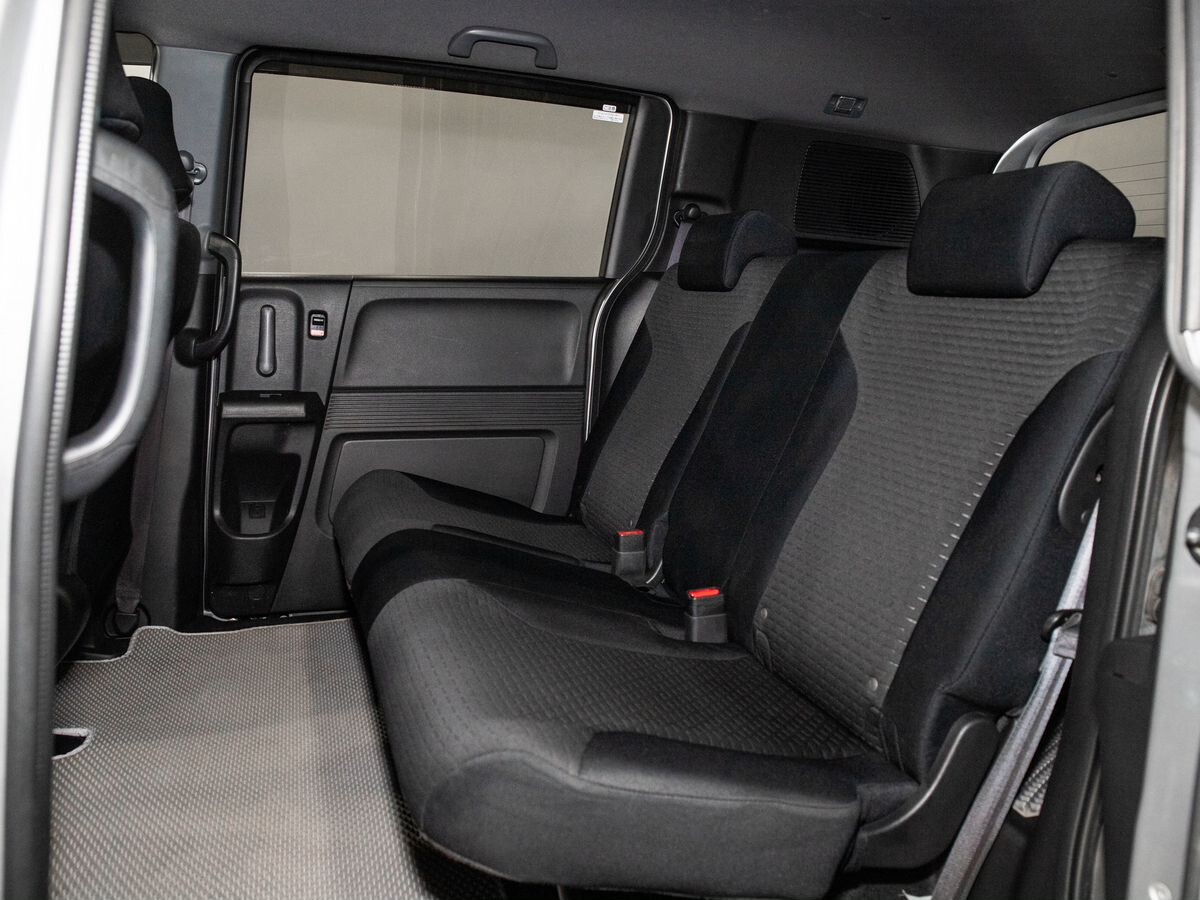 Honda Freed 2010 - фото автомобиля