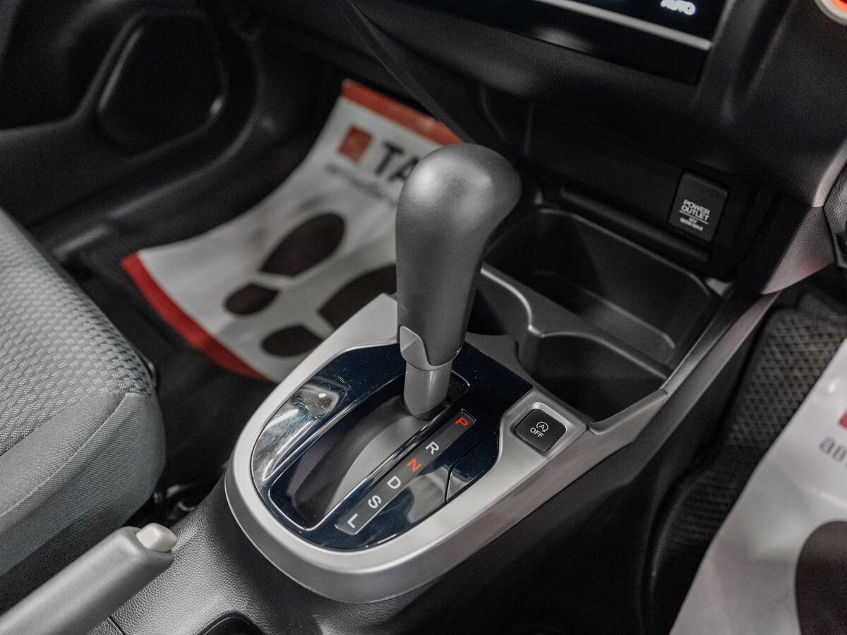 Honda Fit 2018 - фото автомобиля