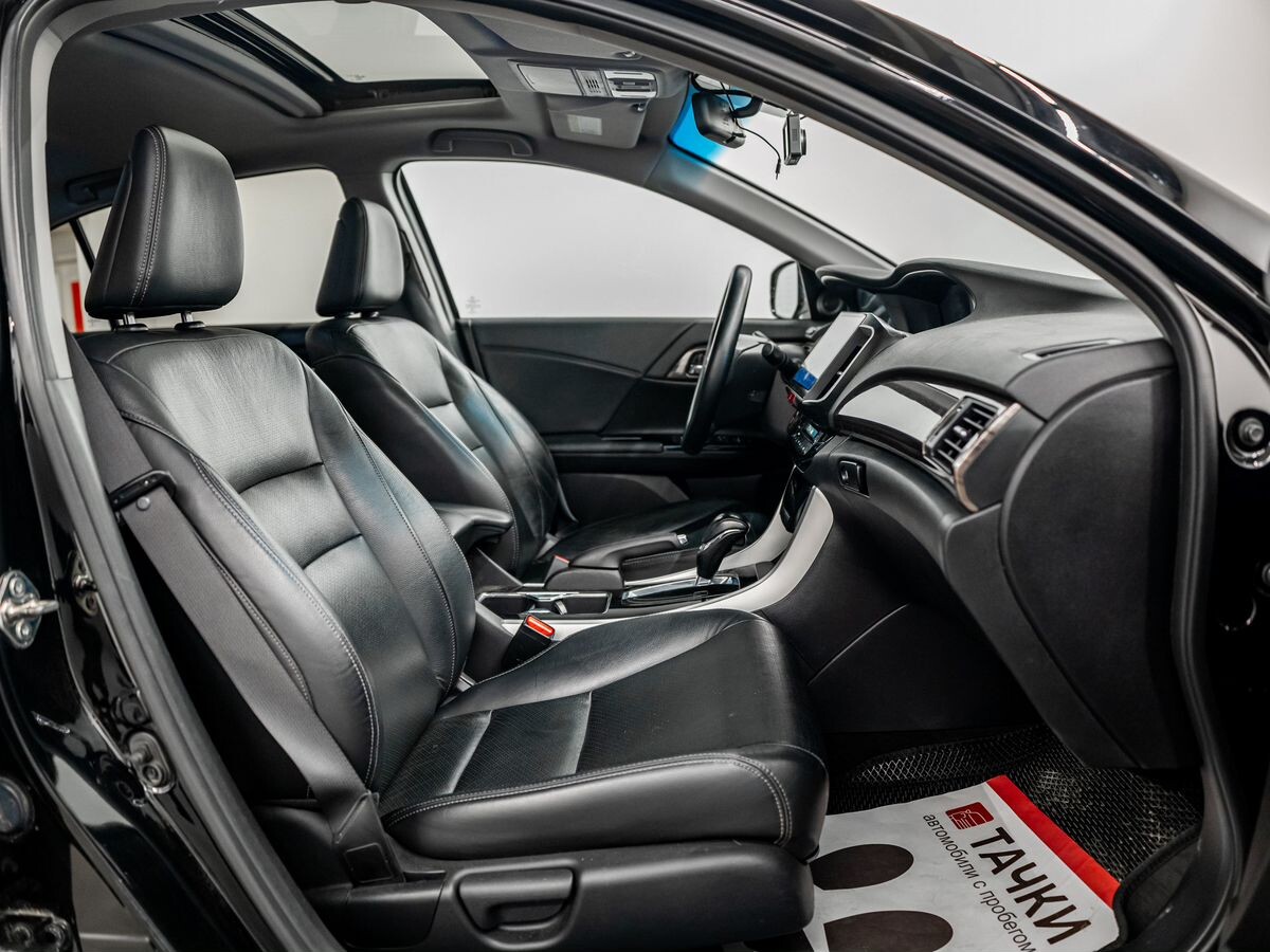 Honda Accord 2016 - фото автомобиля