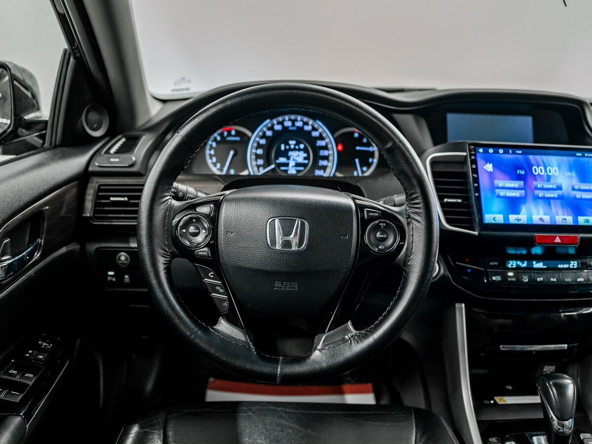 Honda Accord 2016 - фото автомобиля