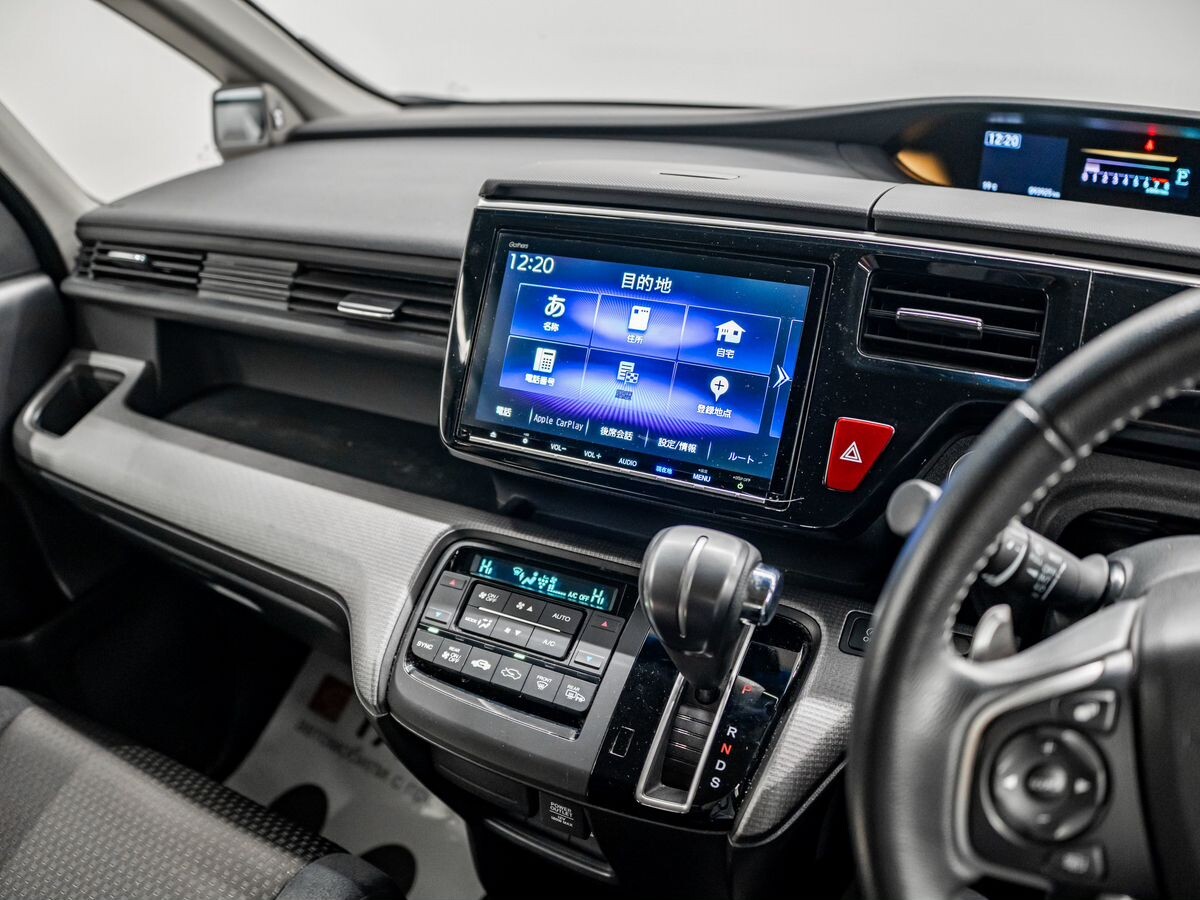 Honda Stepwgn 2017 - фото автомобиля