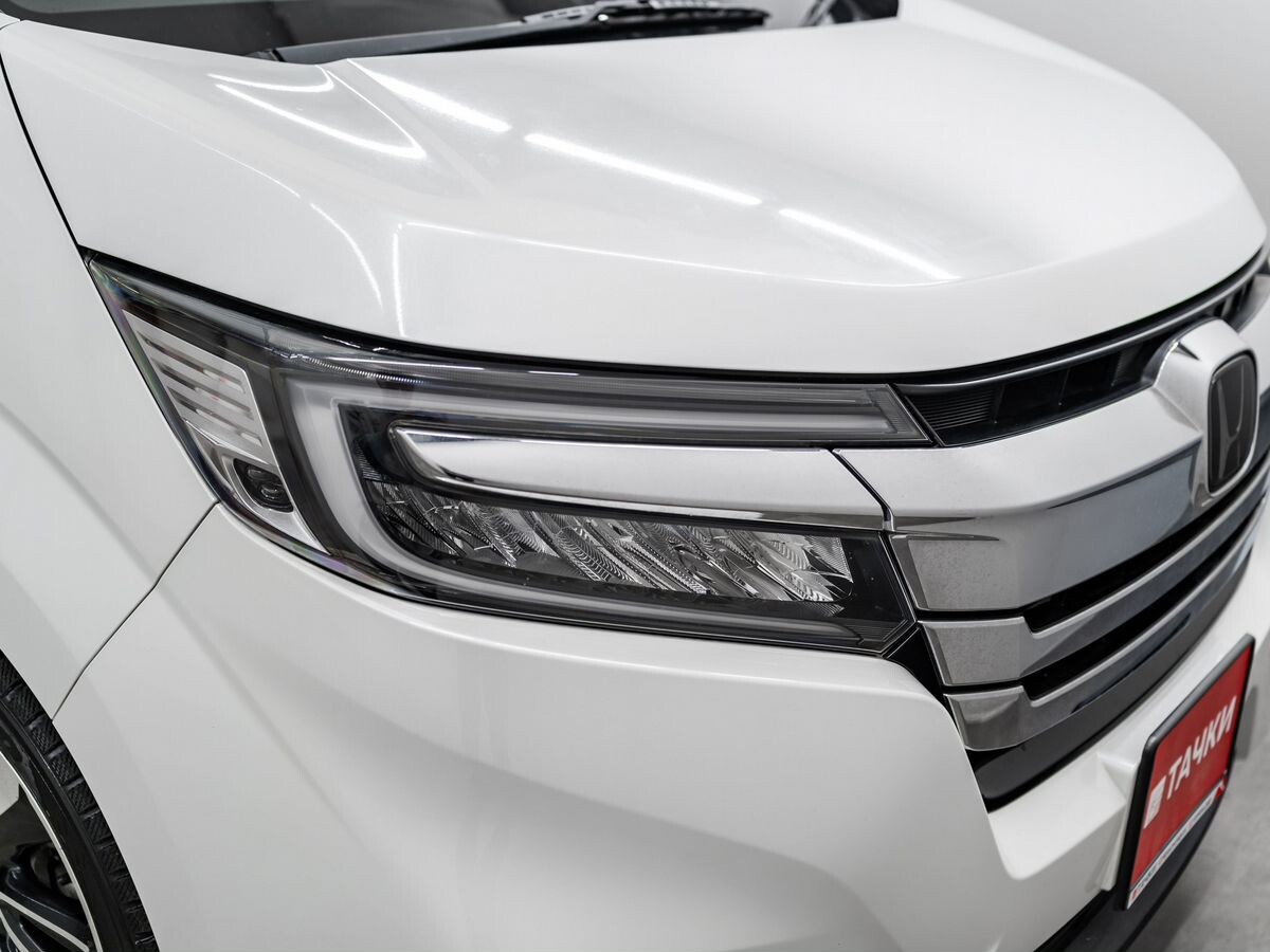 Honda Stepwgn 2017 - фото автомобиля