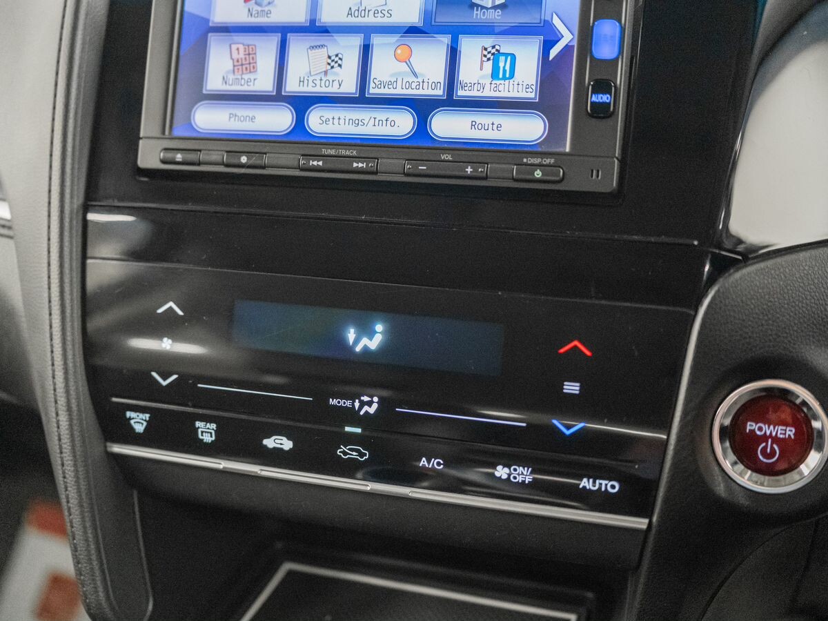 Honda Shuttle 2016 - фото автомобиля