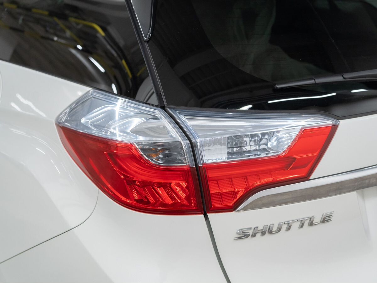 Honda Shuttle 2016 - фото автомобиля