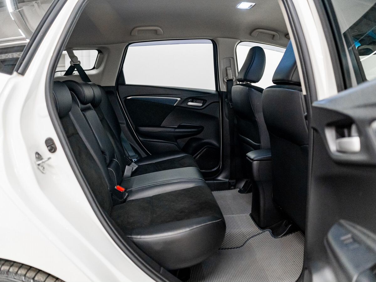 Honda Shuttle 2016 - фото автомобиля