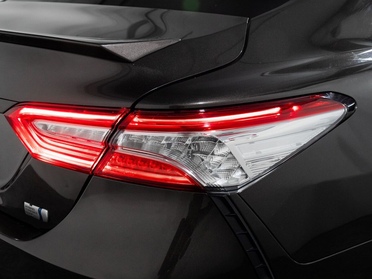 Toyota Camry 2018 - фото автомобиля