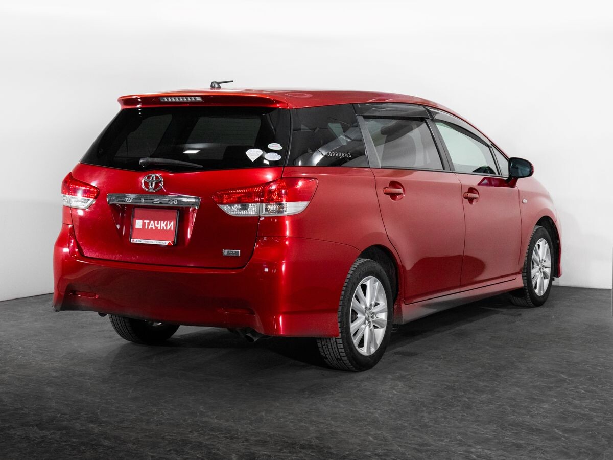 Toyota Wish 2010 - фото автомобиля
