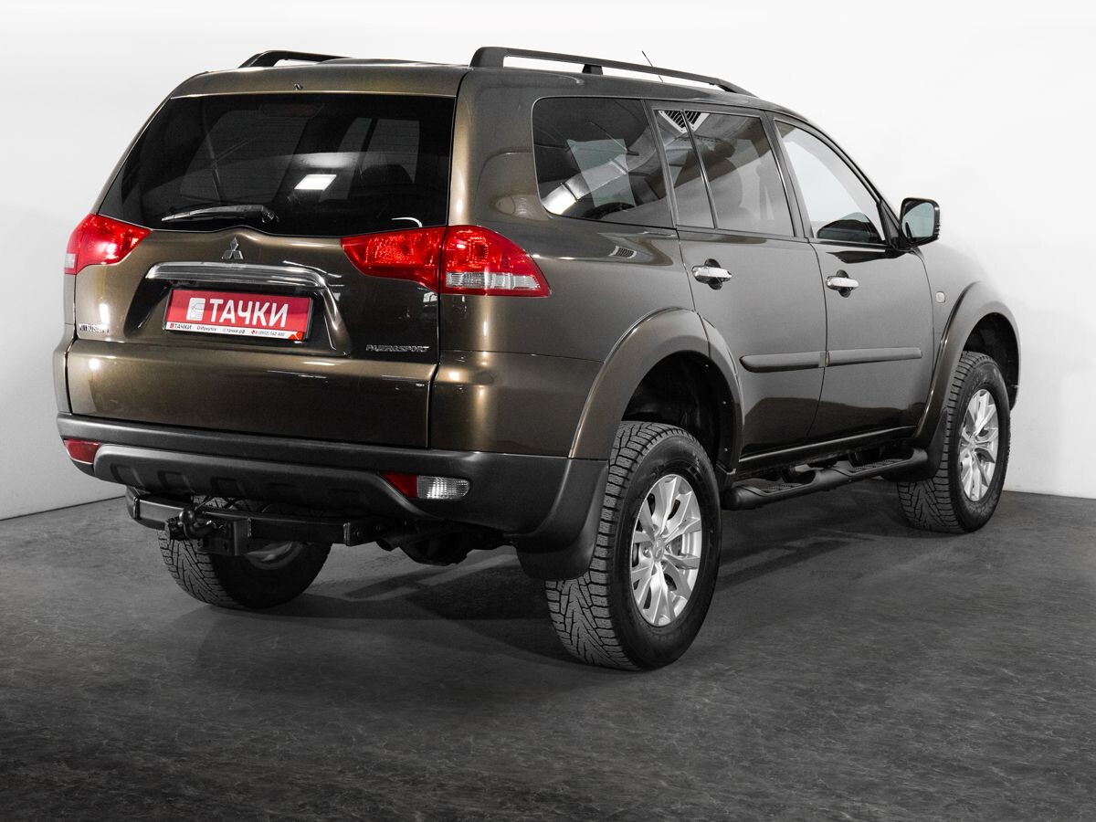 Mitsubishi Pajero Sport 2015 - фото автомобиля
