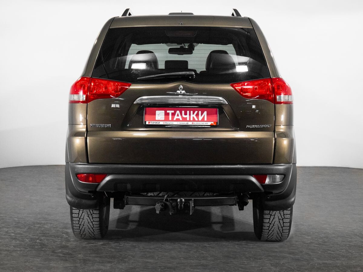 Mitsubishi Pajero Sport 2015 - фото автомобиля